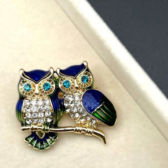 Yellow Gold with Aquamarine and Diamond Crystal Enamel Owl Pin Back Brooch - Picture 4 of 7